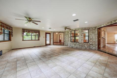 365 Buffalo Springs Road New Braunfels TX 78132