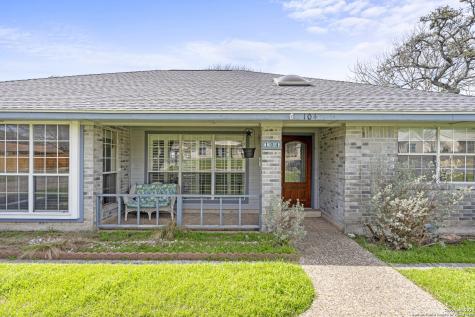 104 Holly Hill Drive Ingram TX 78025