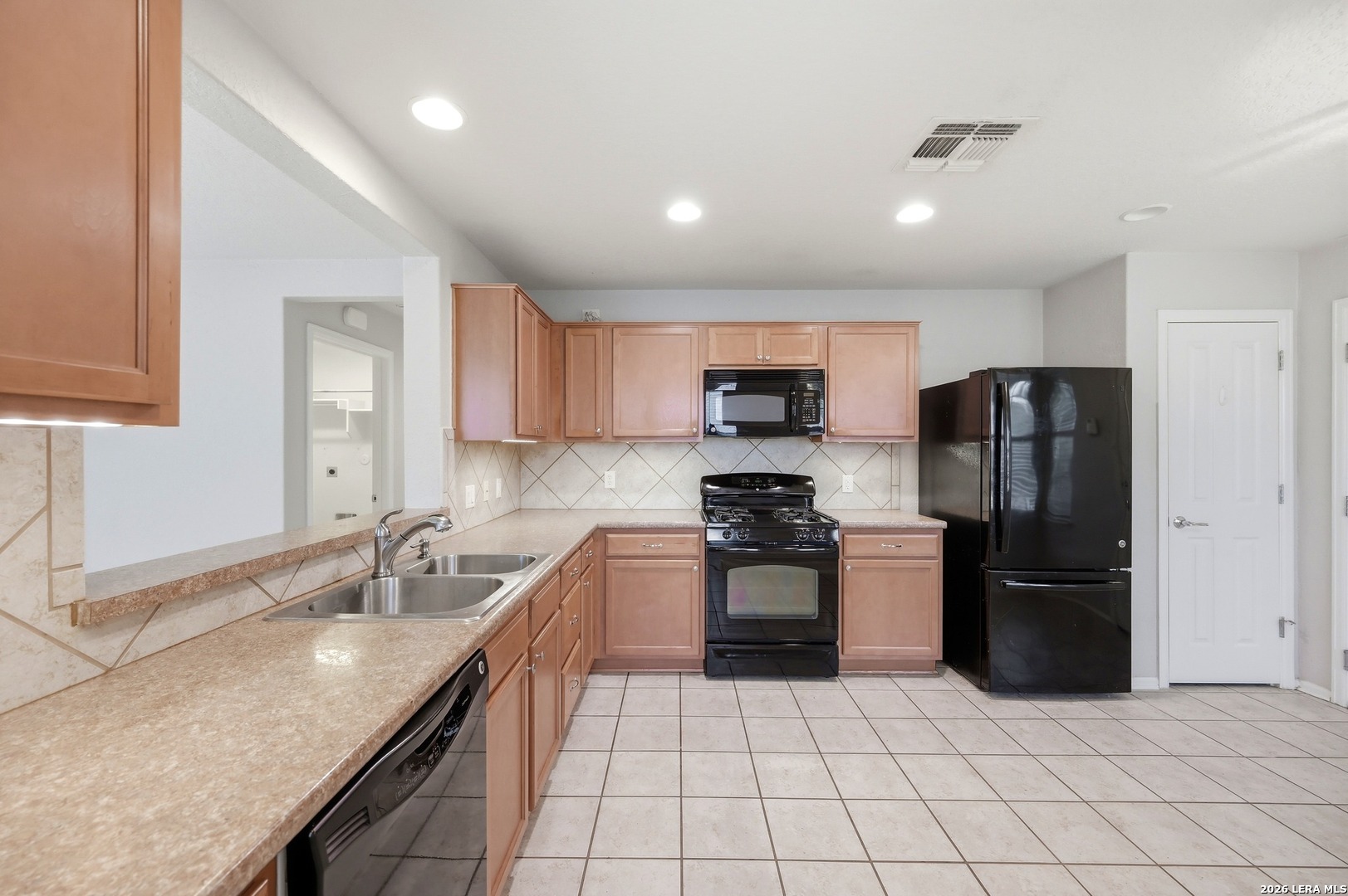 5139 Cactus Thorn San Antonio TX 78253