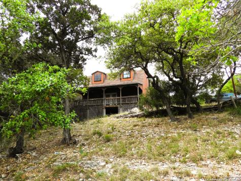 213 Oak Cliff Lakehills TX 78063