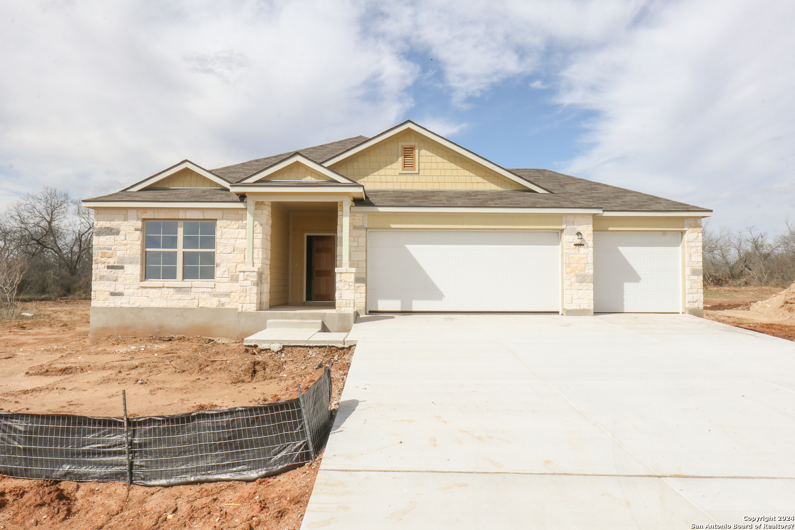 117 Cheyenne Drive Floresville TX 78114