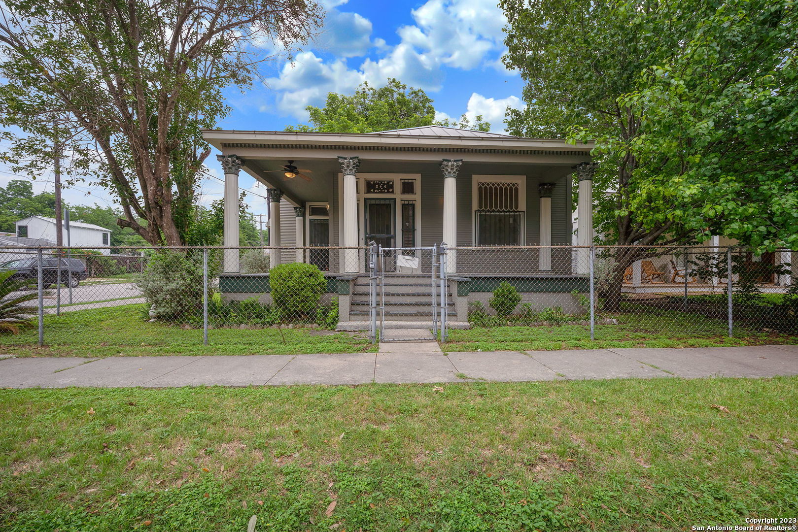 144 Lavaca Street San Antonio TX 78210