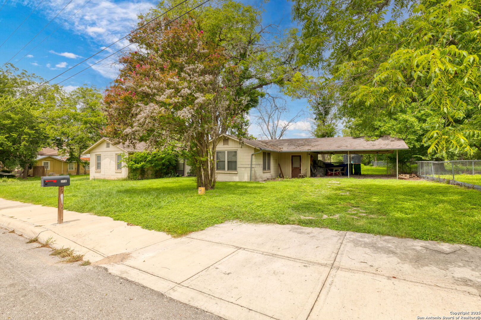 316 W San Antonio Avenue Boerne TX 78006