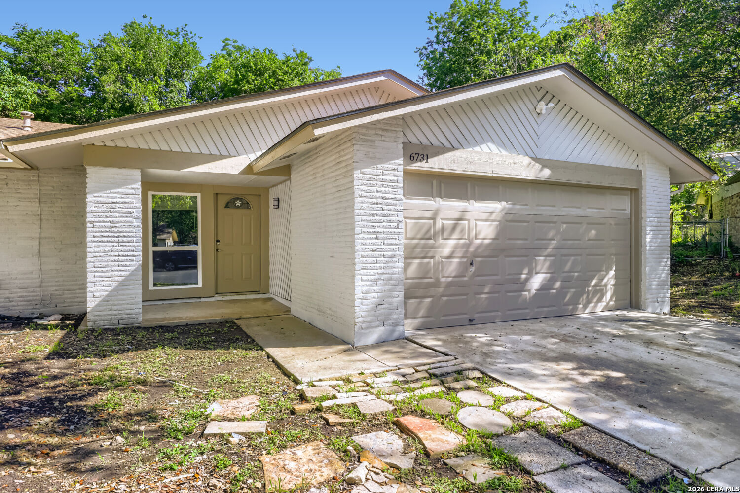 6731 Carters Bluff San Antonio TX 78239