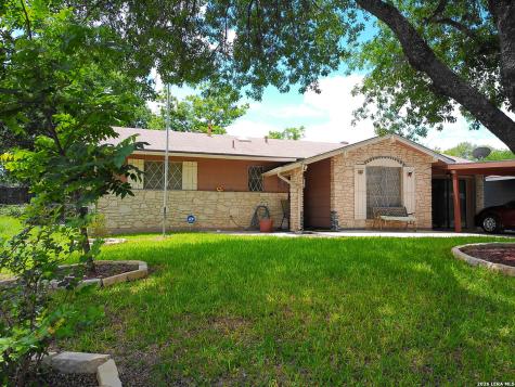 5222 Foxcross Drive Kirby TX 78219
