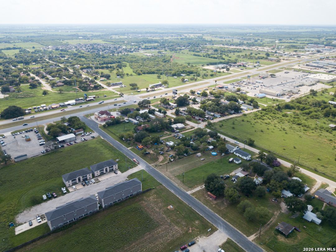 1804 Sutherland Springs Floresville TX 78114