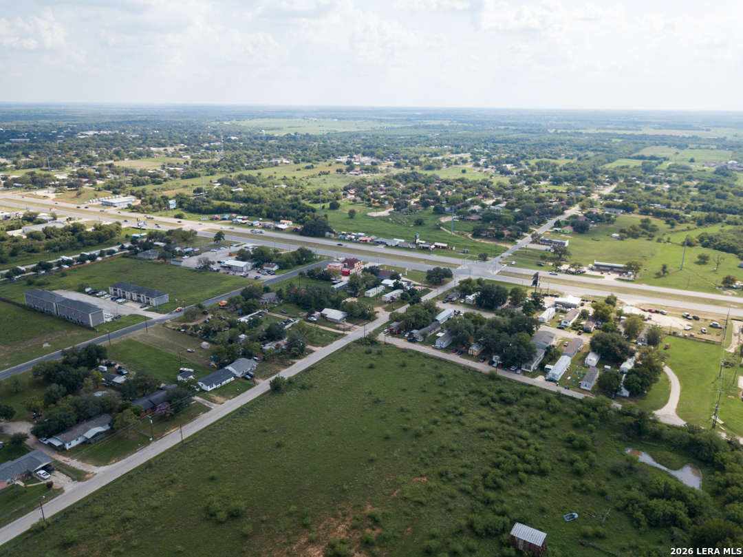 1804 Sutherland Springs Floresville TX 78114