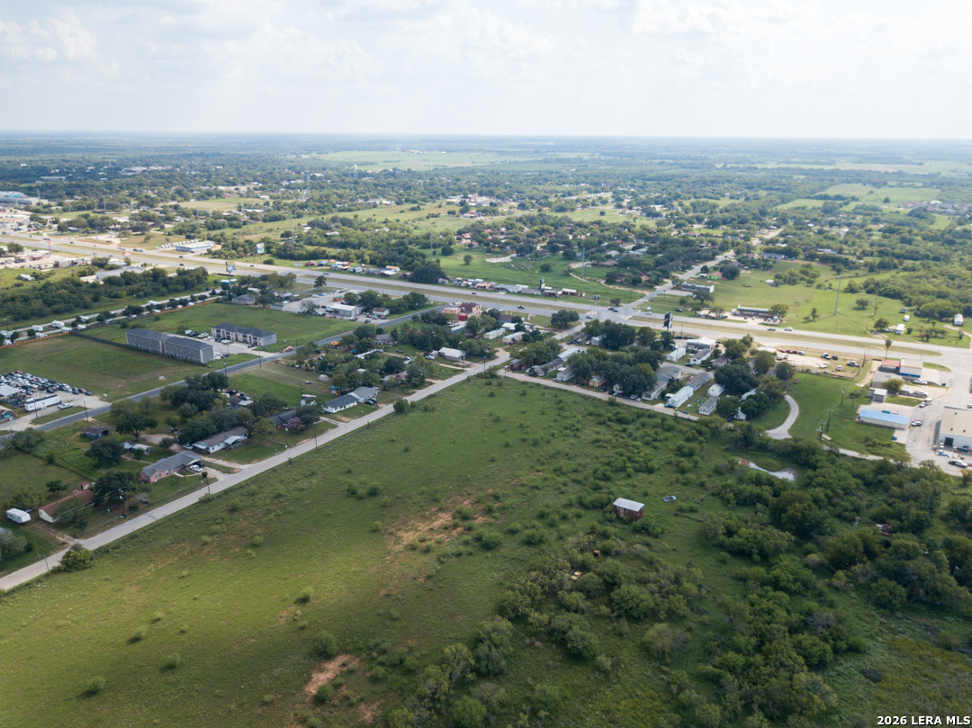 1804 Sutherland Springs Floresville TX 78114