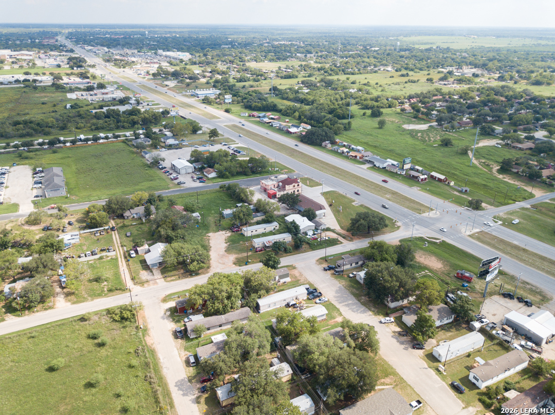 1804 Sutherland Springs Floresville TX 78114