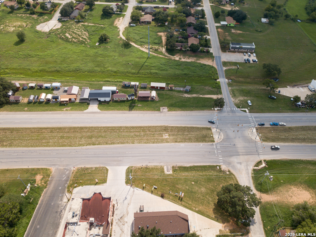1804 Sutherland Springs Floresville TX 78114