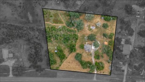 9052 Us Highway 181 N Floresville TX 78114