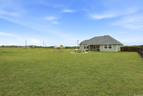 1302 Countryside Bend Fredericksburg TX 78624