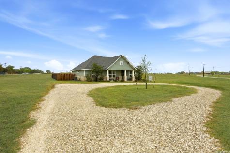 1302 Countryside Bend Fredericksburg TX 78624