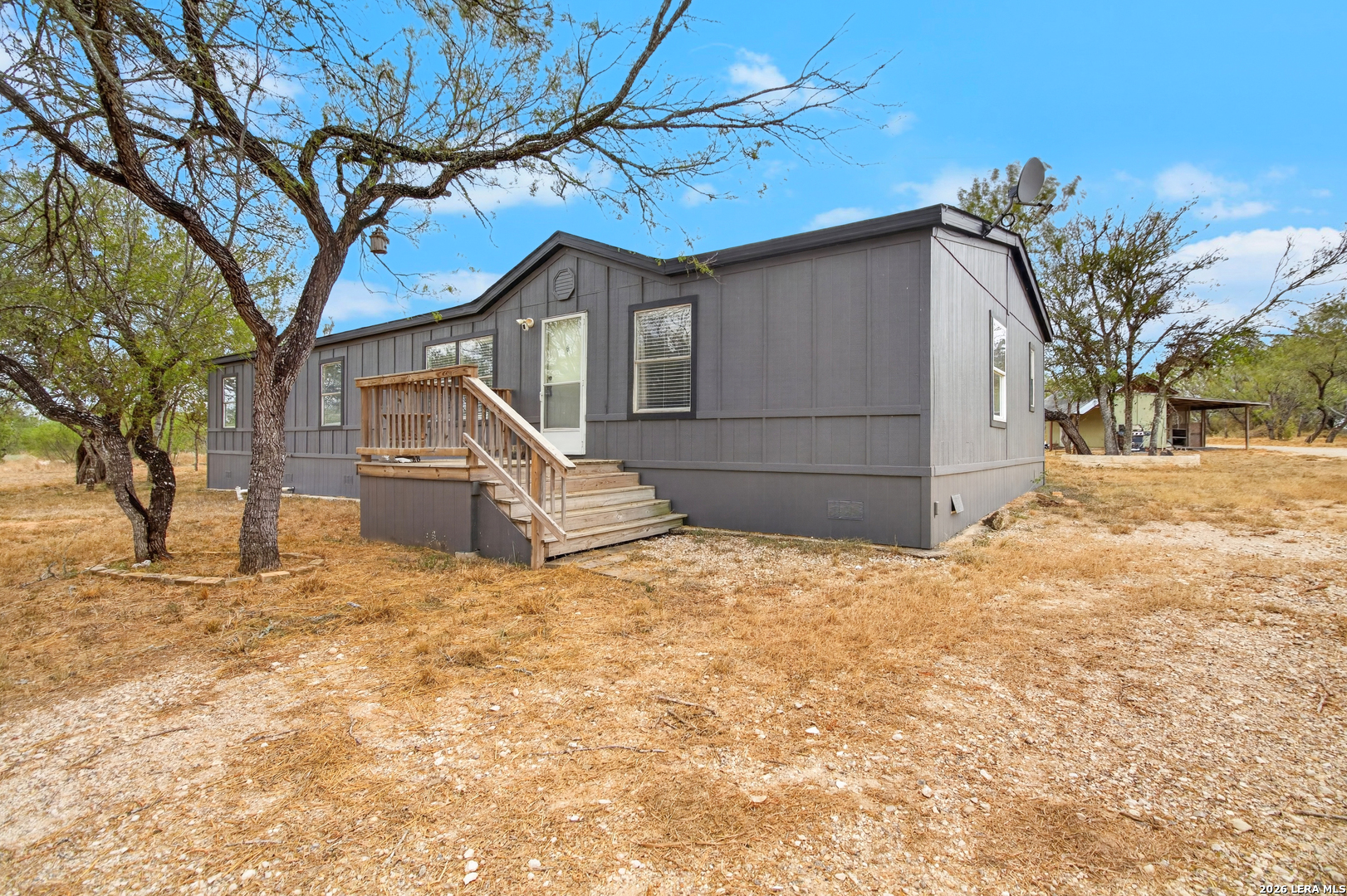 2398 County Road 306 Floresville TX 78114
