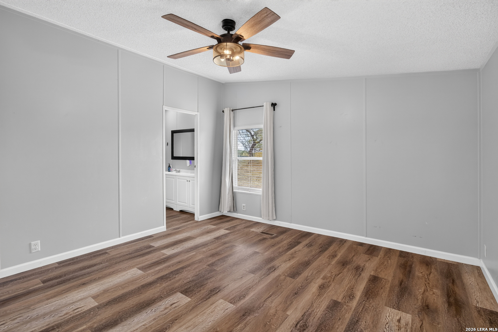 2398 County Road 306 Floresville TX 78114