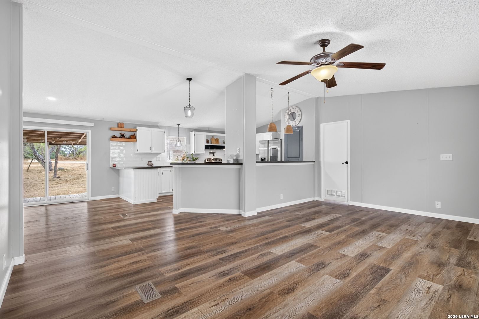 2398 County Road 306 Floresville TX 78114
