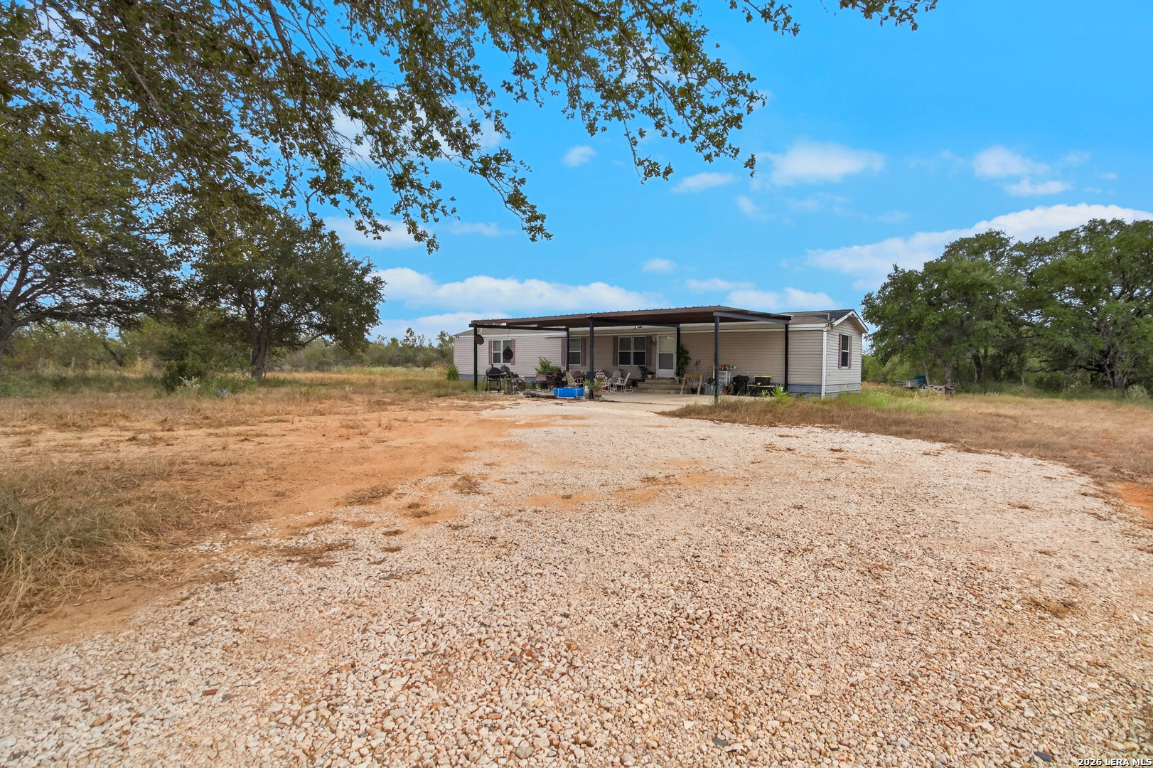 2398 County Road 306 Floresville TX 78114