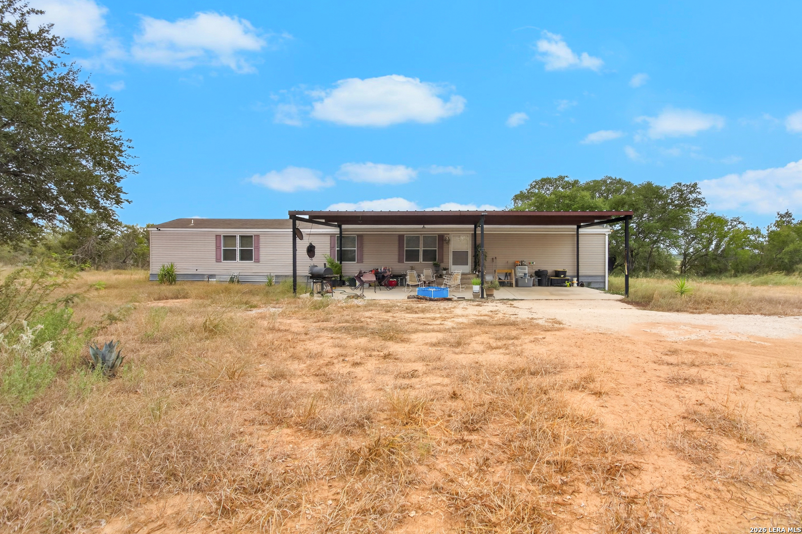 2398 County Road 306 Floresville TX 78114