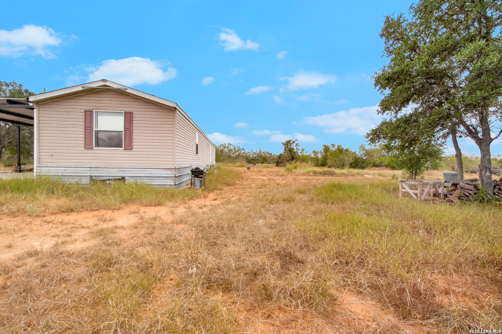 2398 County Road 306 Floresville TX 78114