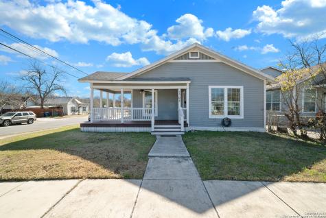 1102 W Lynwood Avenue San Antonio TX 78201
