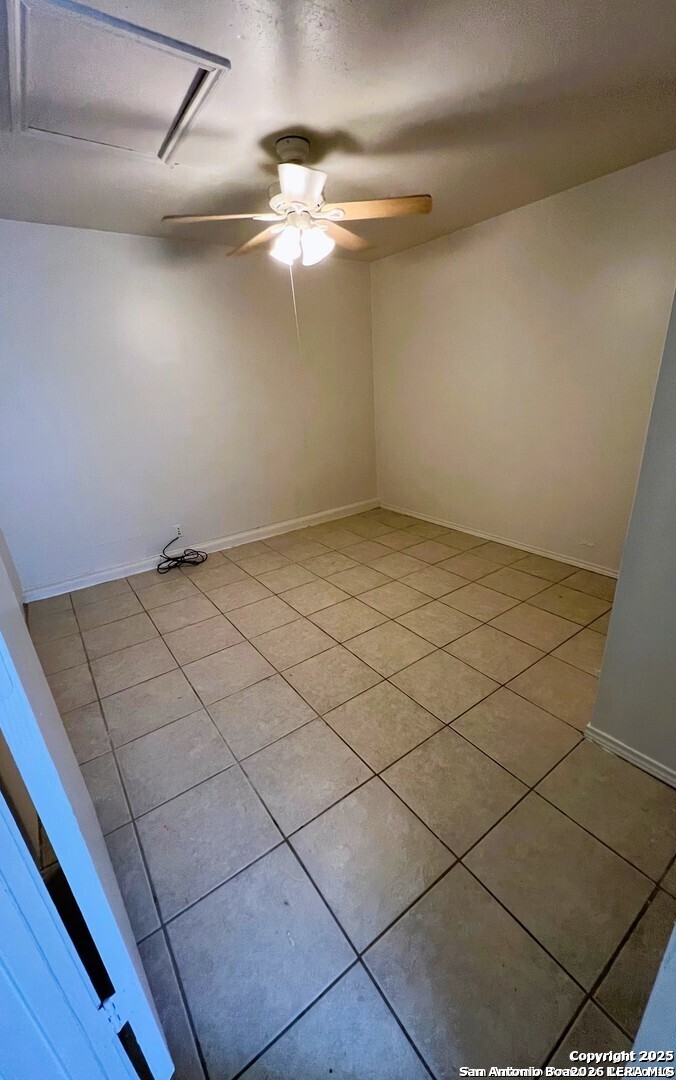 9638 Green Plains Drive San Antonio TX 78245