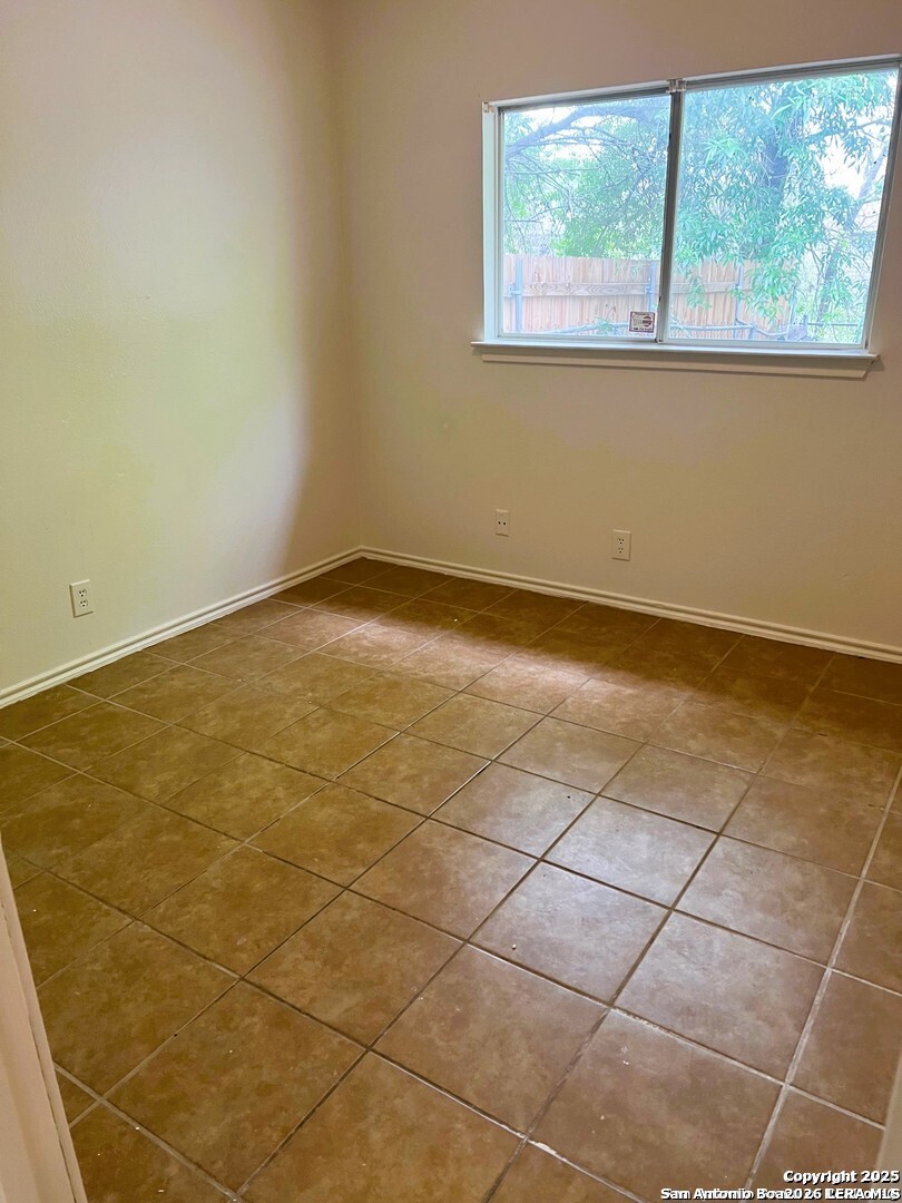 9638 Green Plains Drive San Antonio TX 78245
