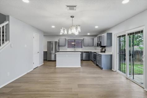 6838 Park Haven San Antonio TX 78244