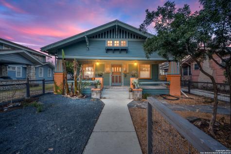 1017 W Craig Place San Antonio TX 78201