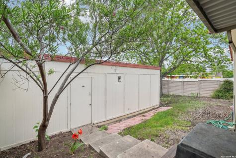 5800 Royal Club San Antonio TX 78239