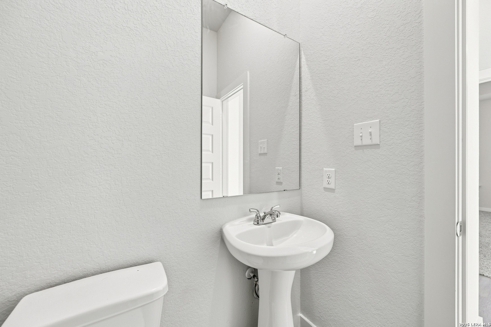 8526 Red Hawk Loop San Antonio TX 78222