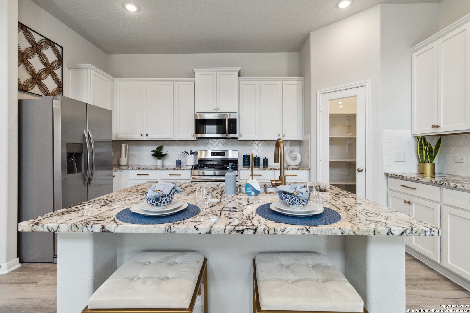 8526 Red Hawk Loop San Antonio TX 78222