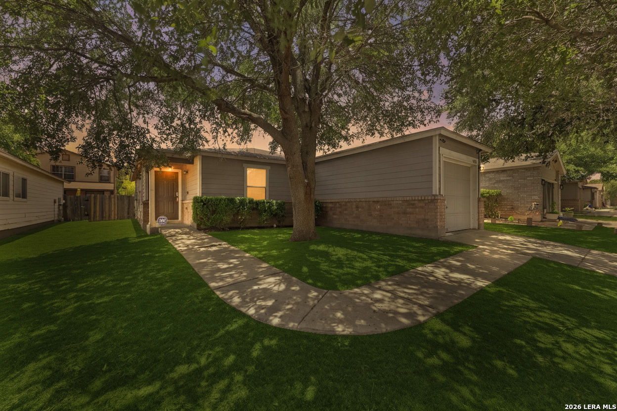9922 Hawksbill Peak San Antonio TX 78245