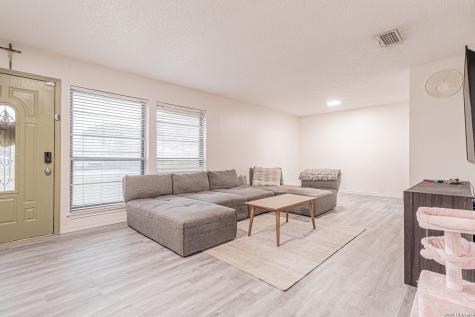 6039 Whispering Lake Street San Antonio TX 78222
