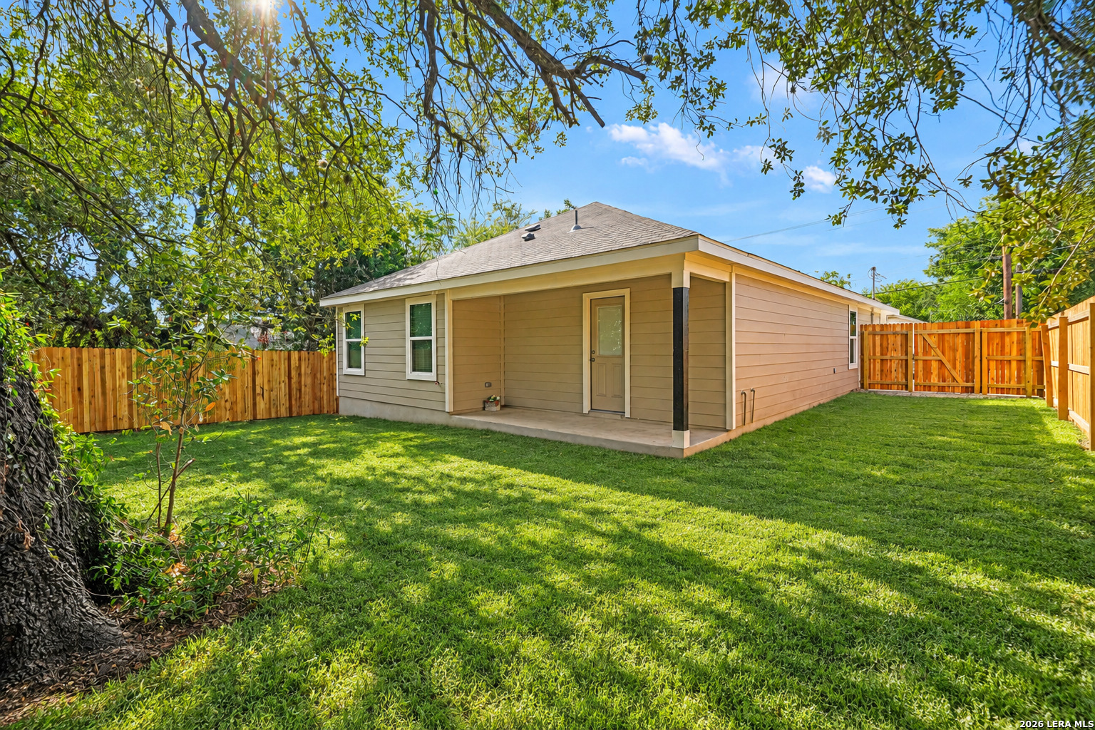 2427 Hicks Avenue San Antonio TX 78210