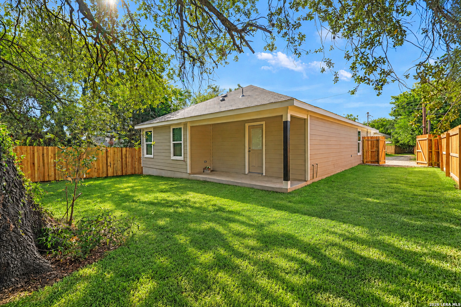 2427 Hicks Avenue San Antonio TX 78210