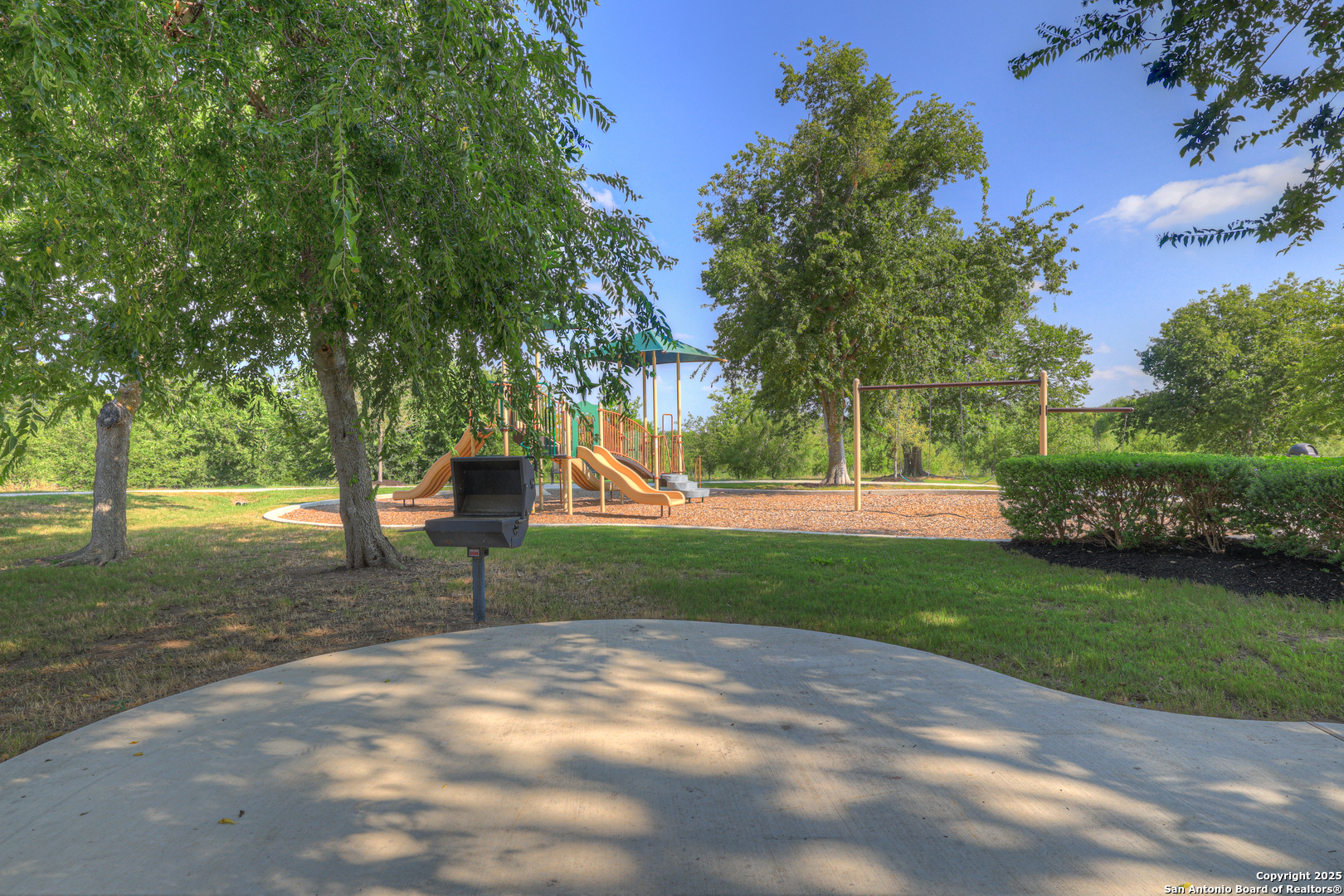 188 Surrey Oaks Maxwell TX 78656
