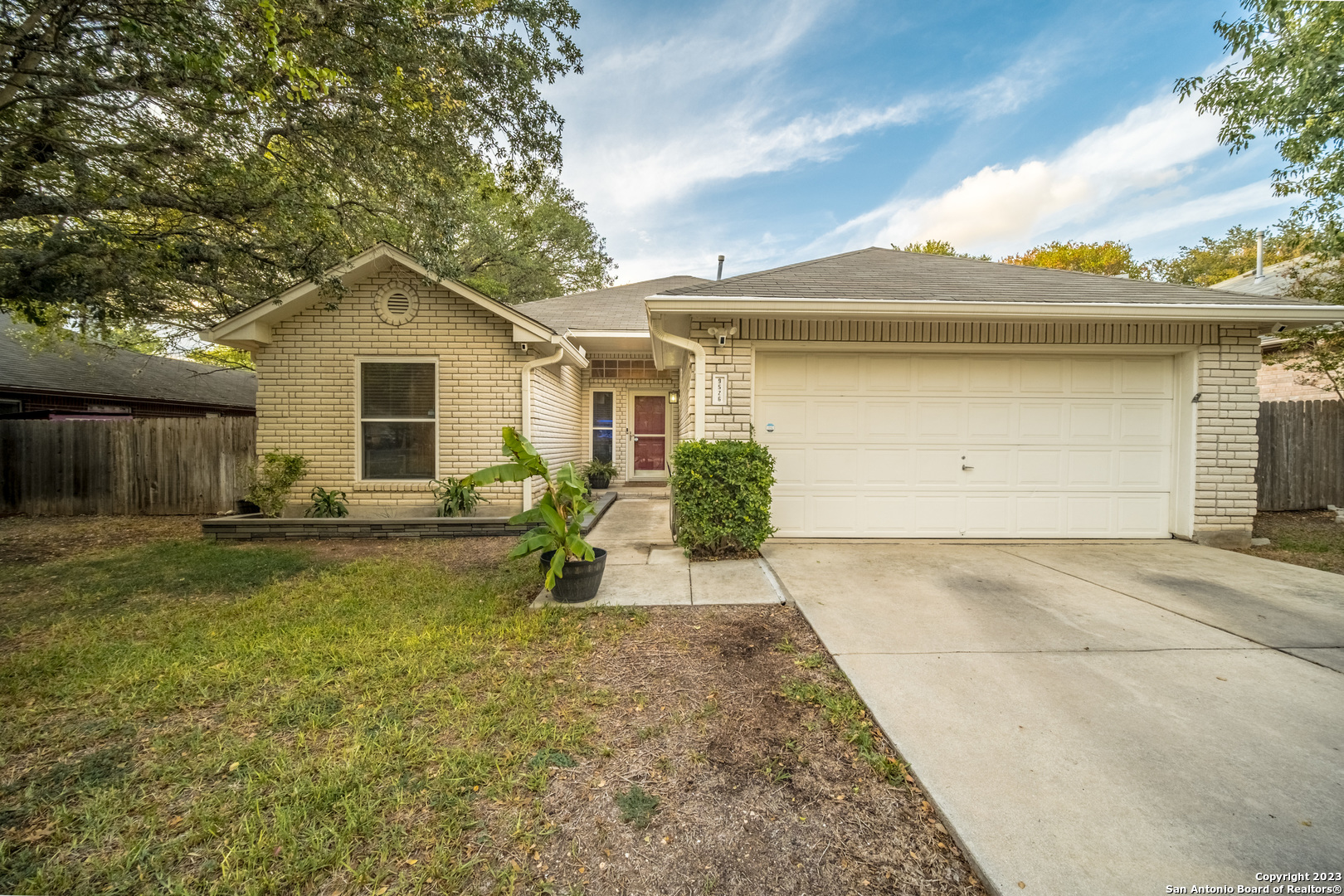 9526 Black Thorn Lane San Antonio TX 78240