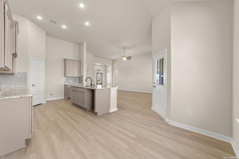 1603 Vista View Drive Pleasanton TX 78064