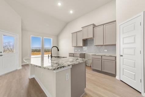 1603 Vista View Drive Pleasanton TX 78064