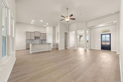 1603 Vista View Drive Pleasanton TX 78064