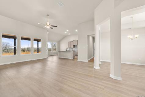 1603 Vista View Drive Pleasanton TX 78064