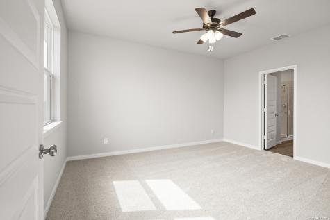 8550 Catnip Pass Elmendorf TX 78112
