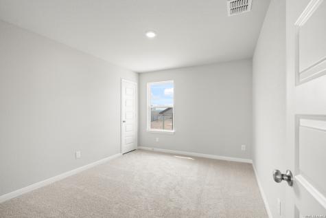 8550 Catnip Pass Elmendorf TX 78112