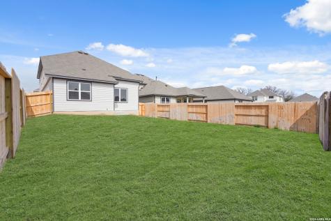 8550 Catnip Pass Elmendorf TX 78112