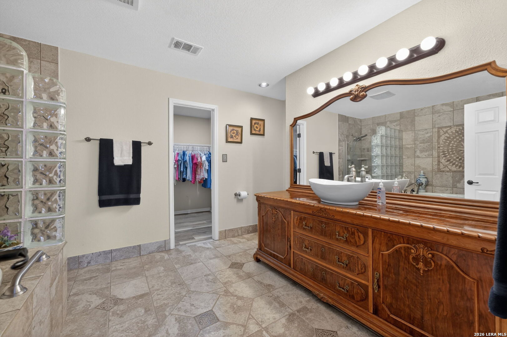 129 Hidden Mesa Cibolo TX 78108