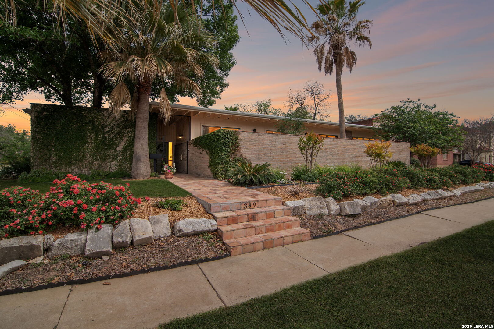 349 Mary Louise San Antonio TX 78201