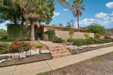 349 Mary Louise San Antonio TX 78201