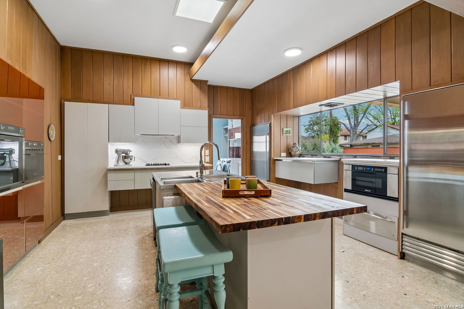 349 Mary Louise San Antonio TX 78201