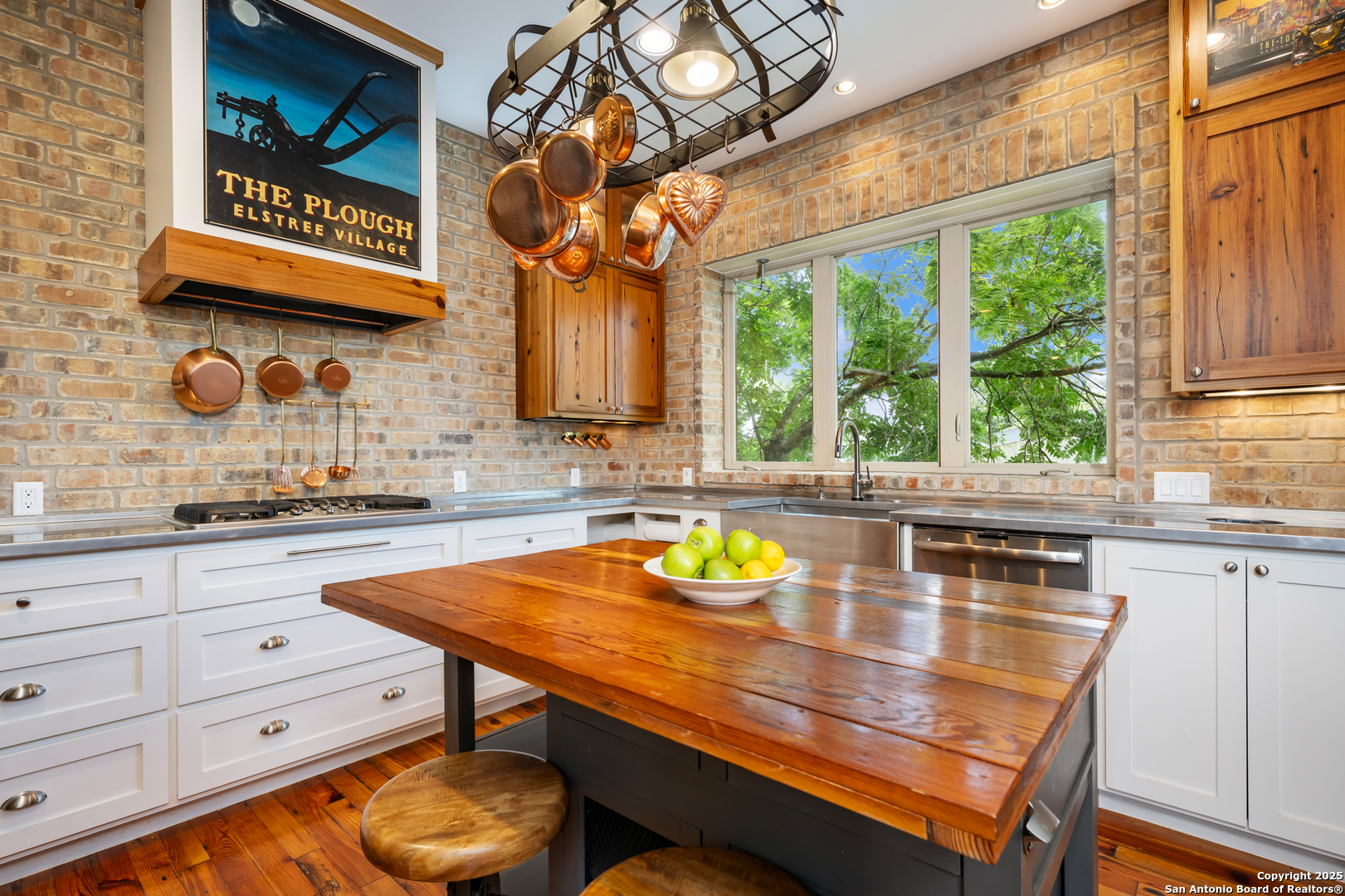 111 James Boerne TX 78006