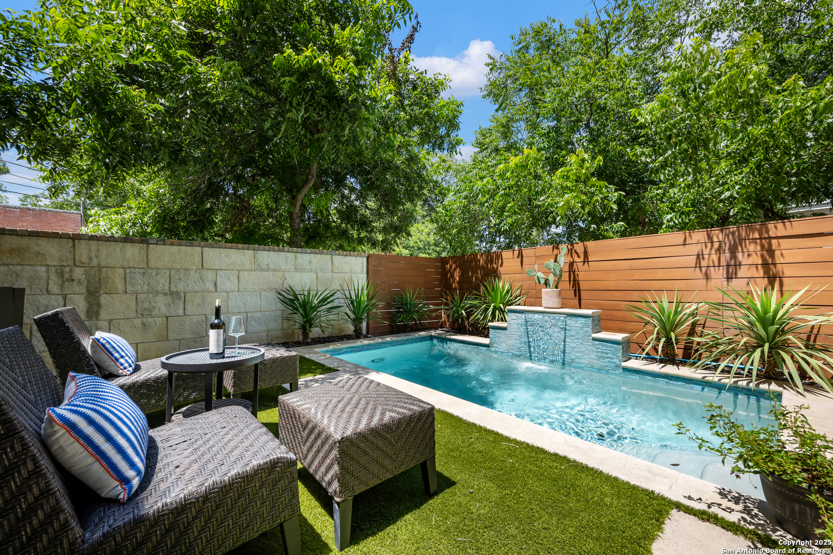 111 James Boerne TX 78006